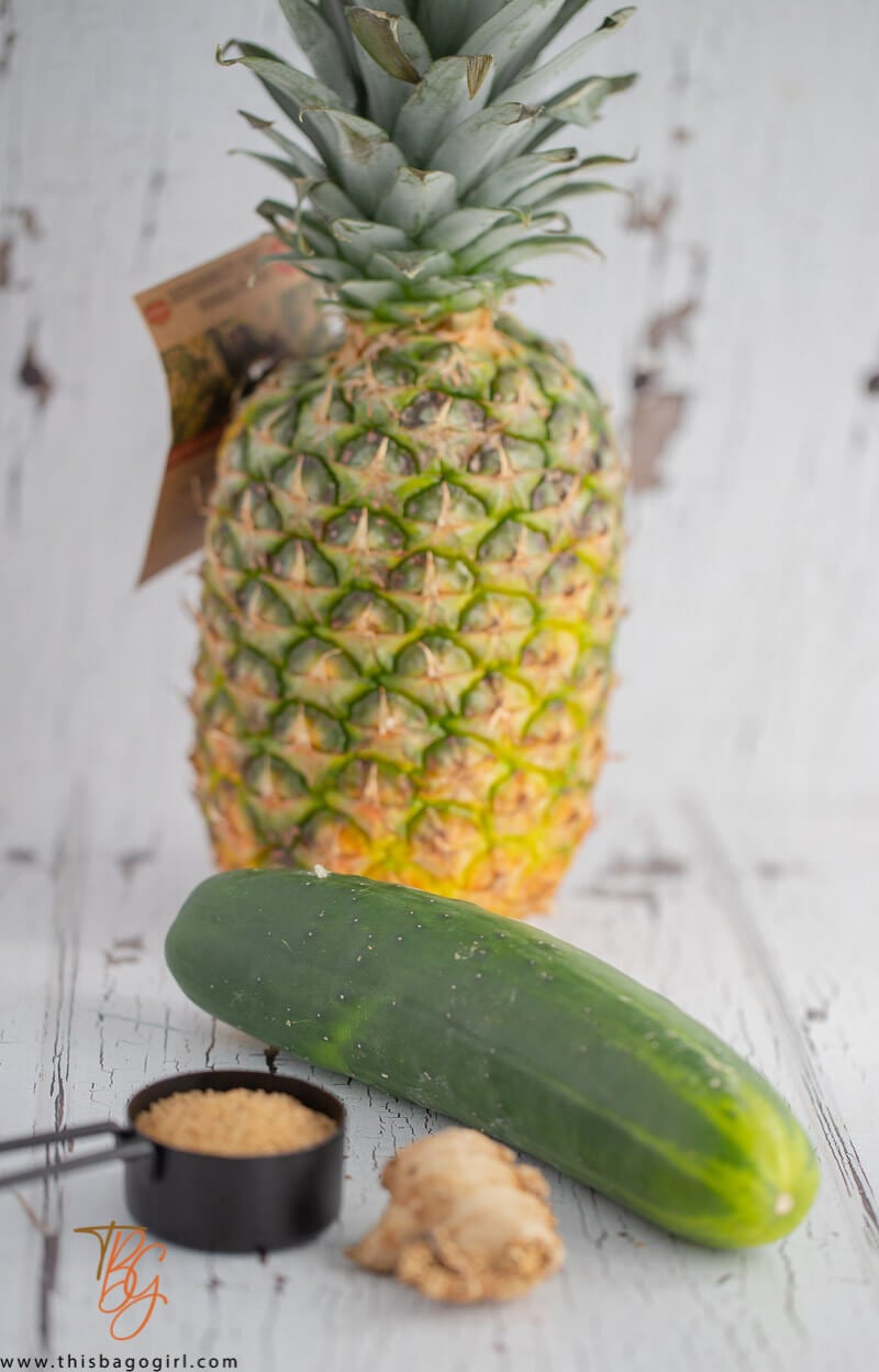 Picture of the ingredients for making cucumber, pineapple and ginger juice.