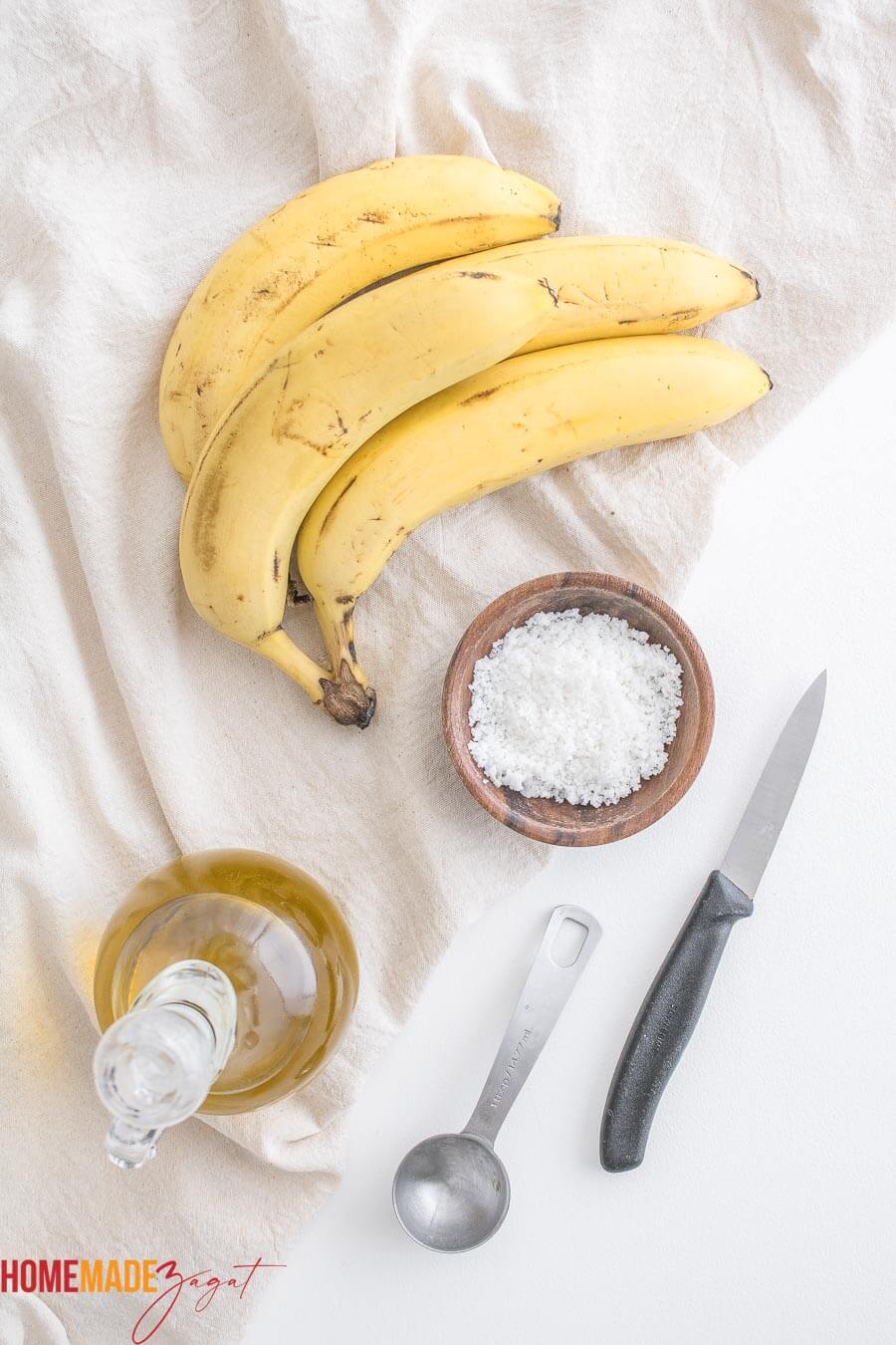 Ingredients for making banana chips in the air fryer.