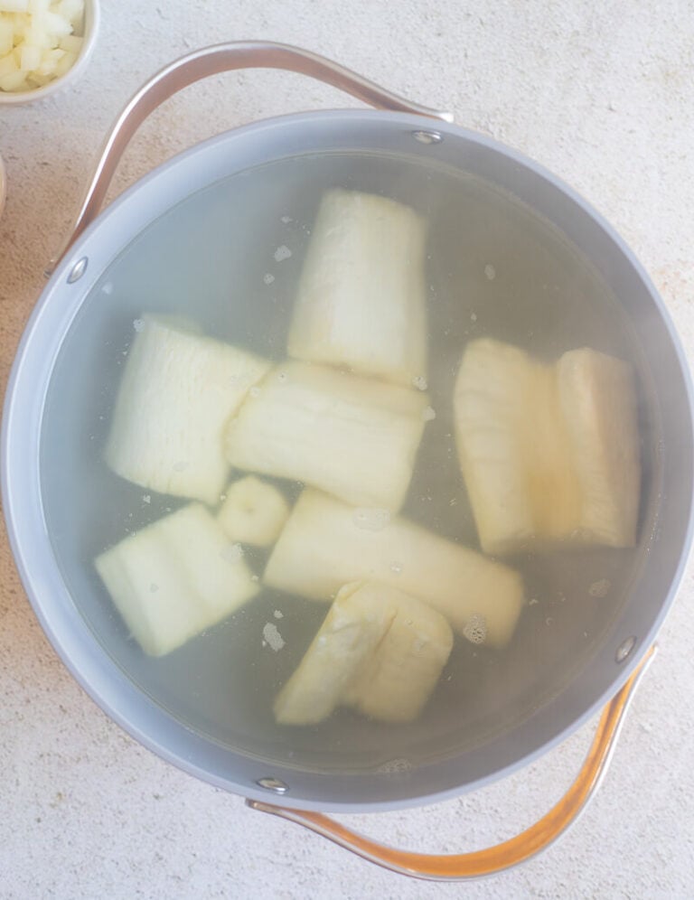 Cassava in a deep dish in water to boil.