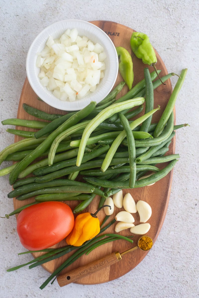 Ingredients needed to make fried Trini cow peas.