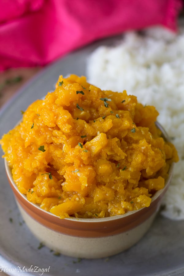 Pumpkin Choka - An easy recipe for seasoned, mashed pumpkin dish, traditionally severed as a side with roti. www.homemadezagat.com
