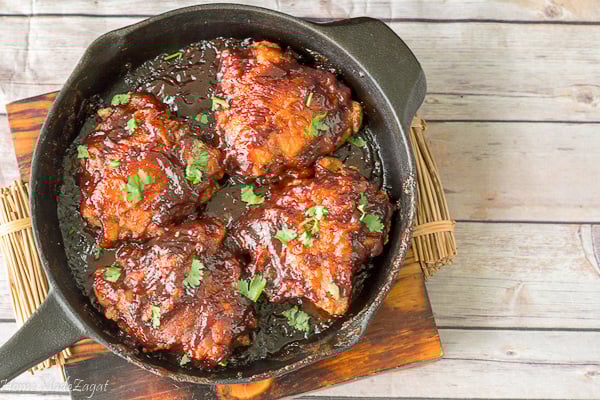 BBQ chicken in Cast iron pan
